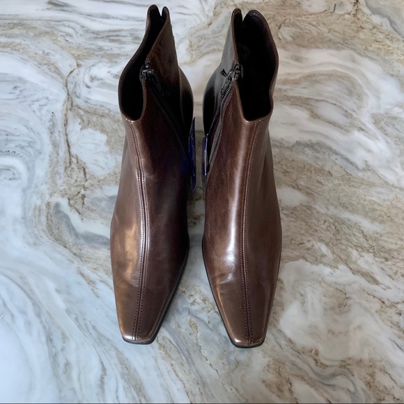 Gabor Boots - Picture 2 of 9